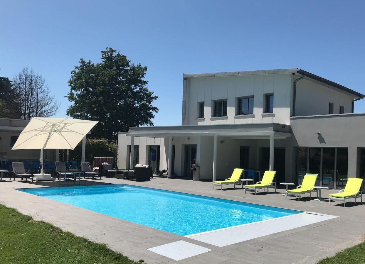 Domaine Georges V Bed and Breakfast Saint-Junien Exteriör bild