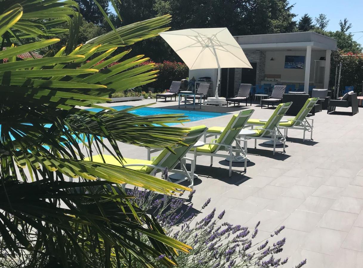Domaine Georges V Bed and Breakfast Saint-Junien Exteriör bild