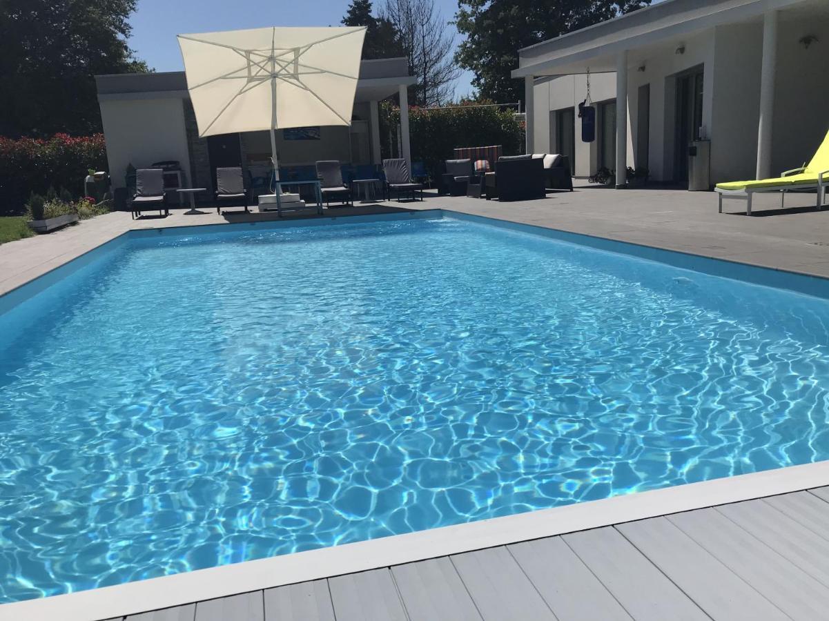 Domaine Georges V Bed and Breakfast Saint-Junien Exteriör bild